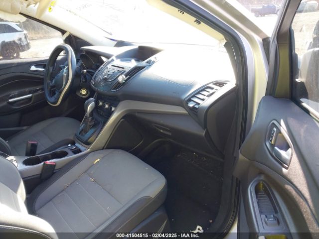 1FMCU0GX1GUA36024 Ford ESCAPE SE