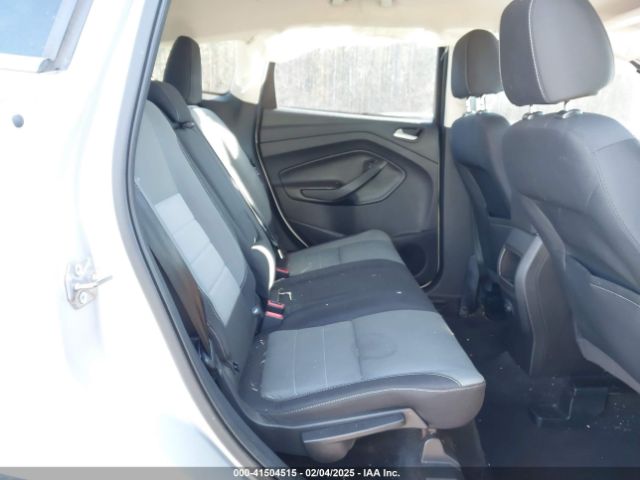 1FMCU0GX1GUA36024 Ford ESCAPE SE
