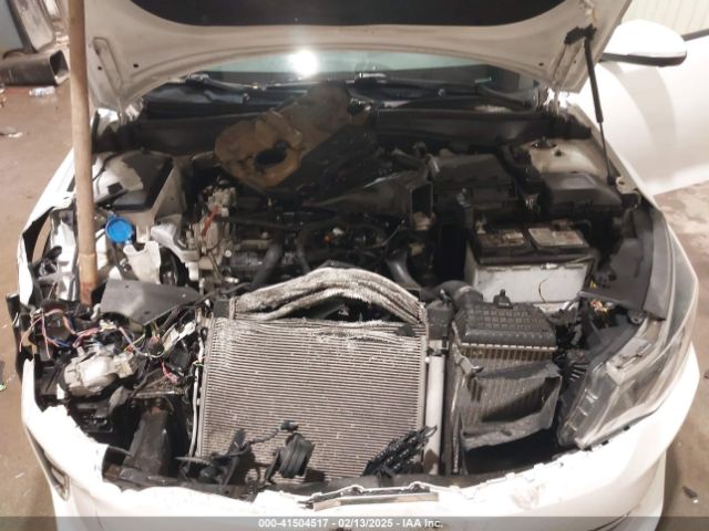 5XXGV4L21GG073147 KIA Optima Sxl Turbo