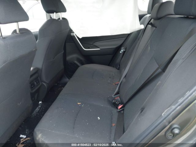 2T3K1RFV7RC277770 Toyota RAV4 LE