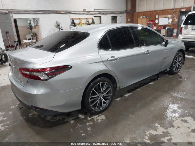 4T1F11BK3MU024637 Toyota Camry Xle Awd