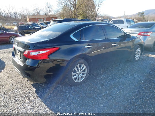 1N4AL3AP7HN340825 Nissan Altima 2.5 S