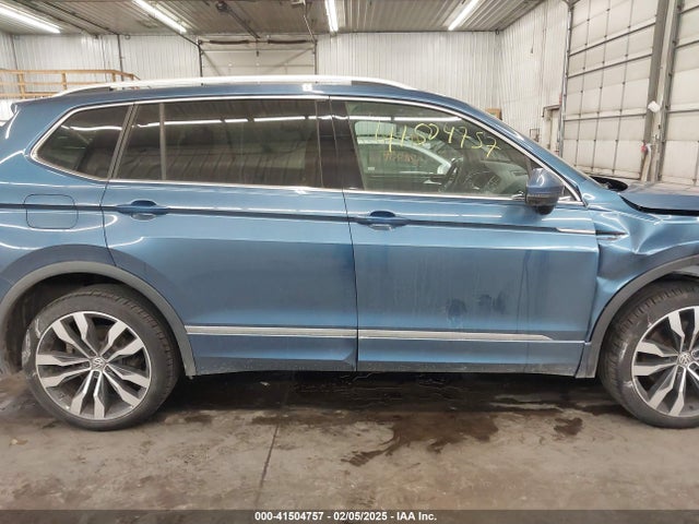 3VV4B7AXXJM143568 Volkswagen Tiguan 2.0t Sel Premium