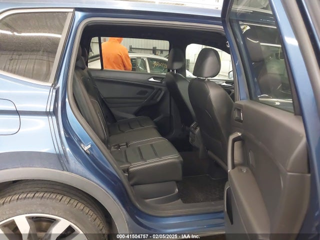 3VV4B7AXXJM143568 Volkswagen Tiguan 2.0t Sel Premium