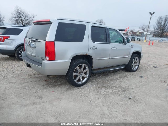 2011 CADILLAC ESCALADE 1GYS4AEF5BR140506 Photo 3