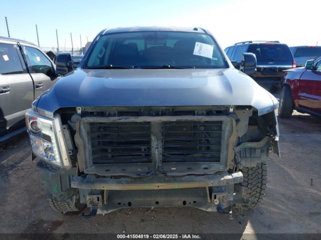 1N6AA1E52HN555152 Nissan Titan Pro-4x