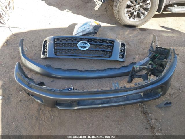 1N6AA1E52HN555152 Nissan Titan Pro-4x