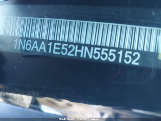 1N6AA1E52HN555152 Nissan Titan Pro-4x