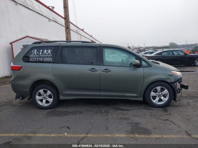 5TDKZ3DC3LS050672 Toyota SIENNA LE