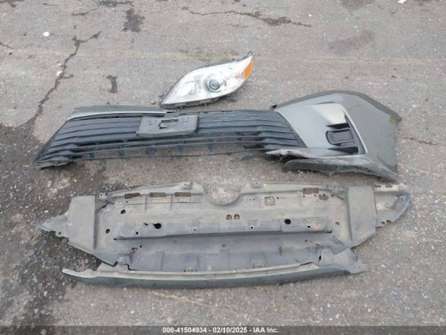 5TDKZ3DC3LS050672 Toyota SIENNA LE