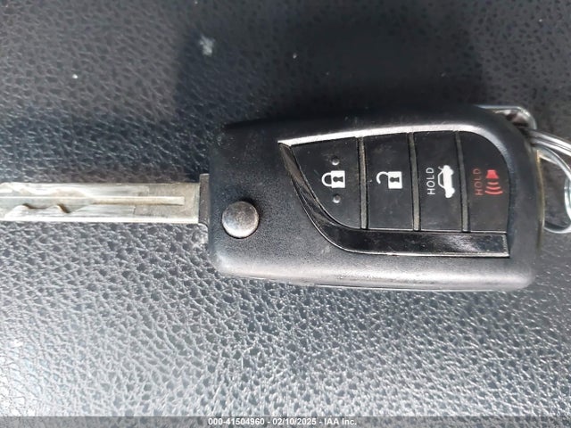 4T1B11HK7JU621968 Toyota CAMRY SE