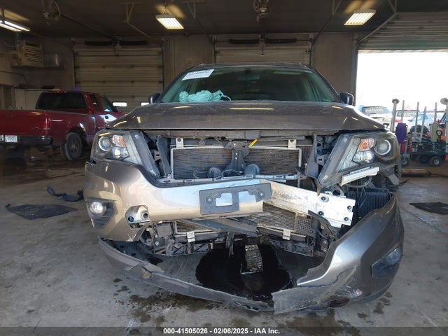Nissan Pathfinder S 2018 5N1DR2MM7JC648995 Image 6