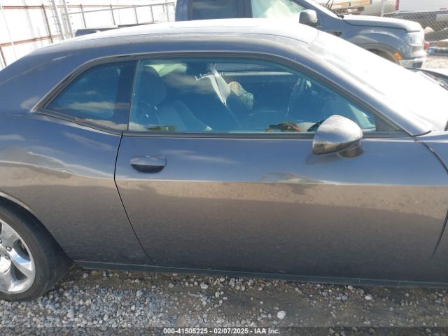 2C3CDYBT3EH299059 Dodge Challenger R/t