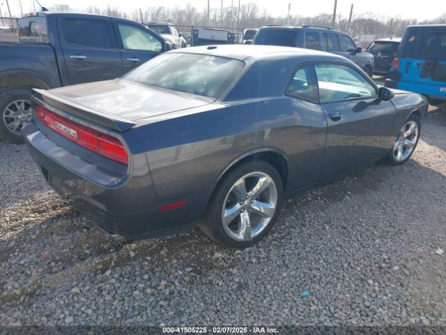 2C3CDYBT3EH299059 Dodge Challenger R/t