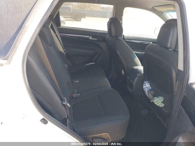 KIA SORENTO LX 2015 5XYKT3A69FG565497 Image 8