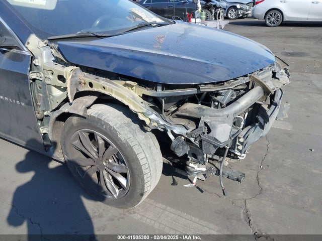 1G1ZD5ST3LF124712 Chevrolet Malibu Fwd Lt
