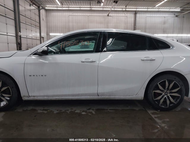 1G1ZE5ST8HF251542 Chevrolet MALIBU 1LT