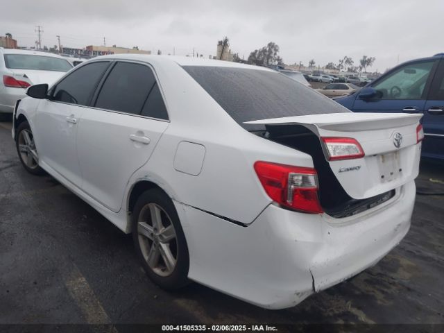 4T1BF1FK3EU825127 Toyota CAMRY SE