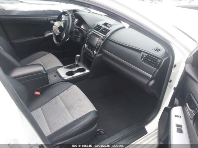 4T1BF1FK3EU825127 Toyota CAMRY SE
