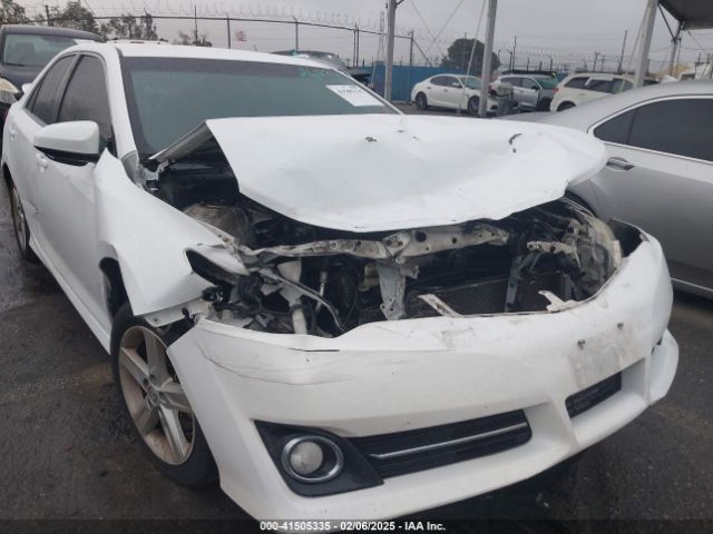 4T1BF1FK3EU825127 Toyota CAMRY SE