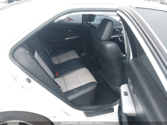 4T1BF1FK3EU825127 Toyota CAMRY SE