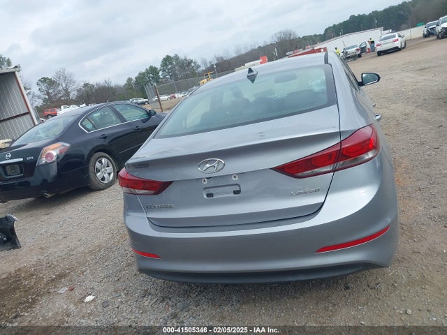 5NPD84LFXHH084814 Hyundai 2017