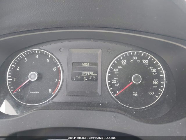 3VWD17AJXEM359954 Volkswagen Jetta 1.8t Se