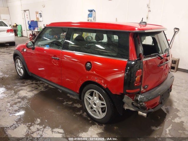 2008 MINI COOPER S CLUBMAN WMWMM33588TP89732 Photo 2