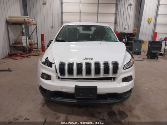 1C4PJLAB3HW561735 Jeep Cherokee Sport