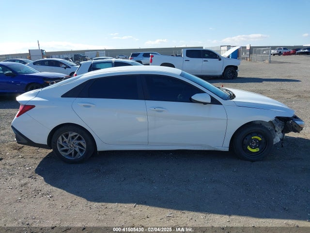 Hyundai ELANTRA SEL 2024 KMHLM4DG0RU672030 Image 13
