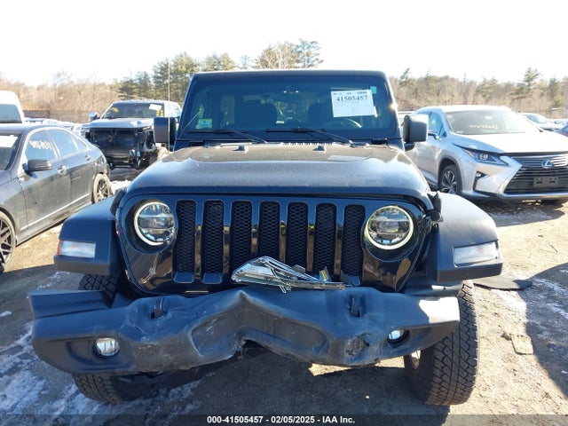 1C4GJXAN0MW557797 Jeep Wrangler Islander 4x4