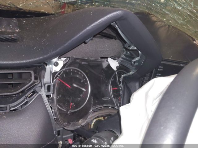 2T3A1RFVXLW113852 Toyota Rav4 Xle Premium