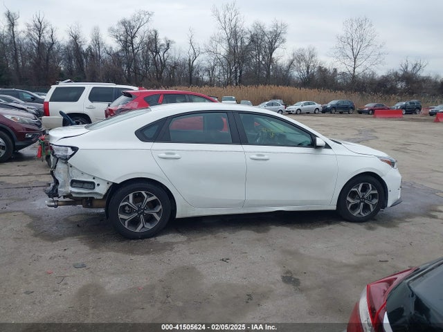 KIA Forte Lxs 2021 3KPF24AD7ME311189 Image 14