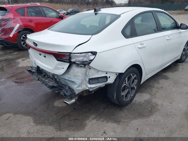 KIA Forte Lxs 2021 3KPF24AD7ME311189 Image 18