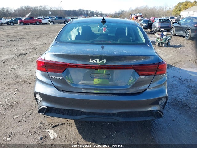 3KPF24AD1PE611993 KIA Forte Lxs