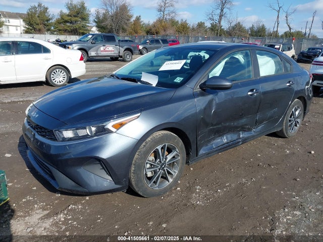 3KPF24AD1PE611993 KIA Forte Lxs