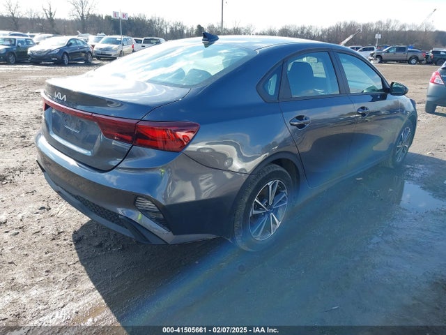 3KPF24AD1PE611993 KIA Forte Lxs