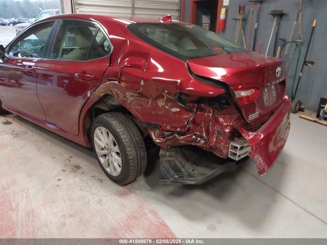 4T1B11HK0KU268071 Toyota CAMRY LE