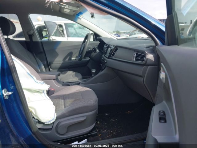 KNDCB3LCXK5307034 KIA NIRO LX