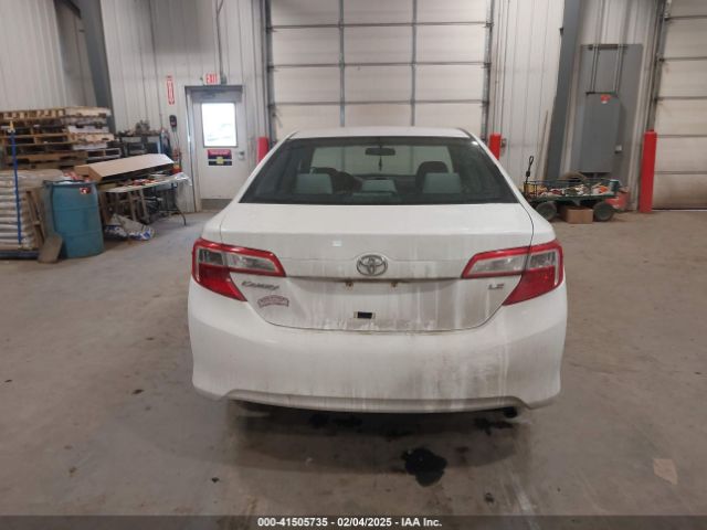 4T1BF1FK1EU303824 Toyota CAMRY LE