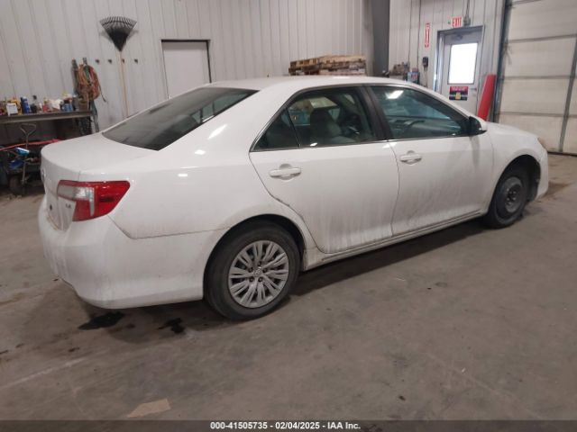 4T1BF1FK1EU303824 Toyota CAMRY LE
