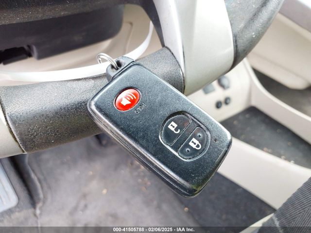 JTDKN3DU9E1810558 Toyota Prius Two
