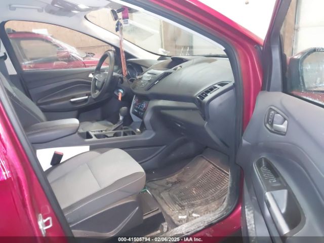 1FMCU9G96HUD36441 Ford ESCAPE SE