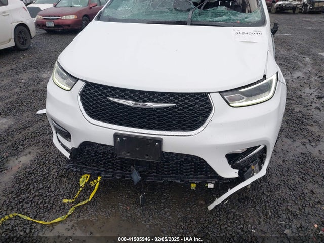 Chrysler Pacifica Touring L 2024 2C4RC1BG3RR165624 Image 12