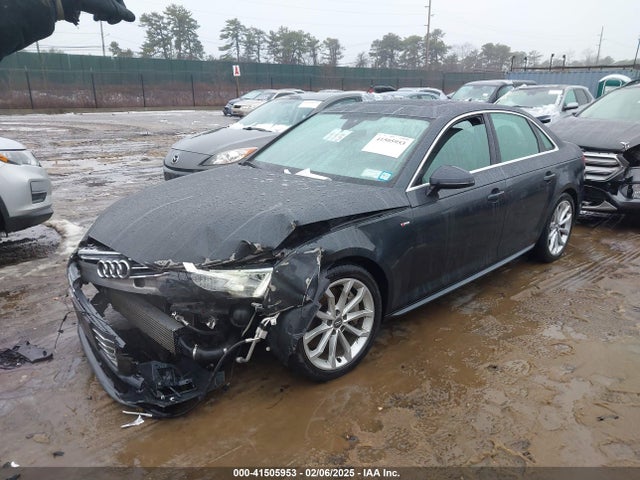 2019 AUDI A4 WAUENAF42KN012581 Photo 1