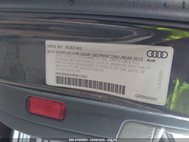 2019 AUDI A4 WAUENAF42KN012581 Photo 8