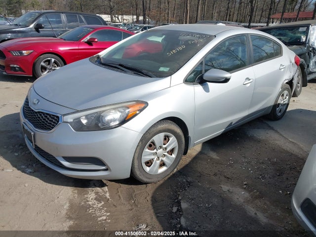 KIA FORTE LX 2016 KNAFK4A69G5518780 Image 2