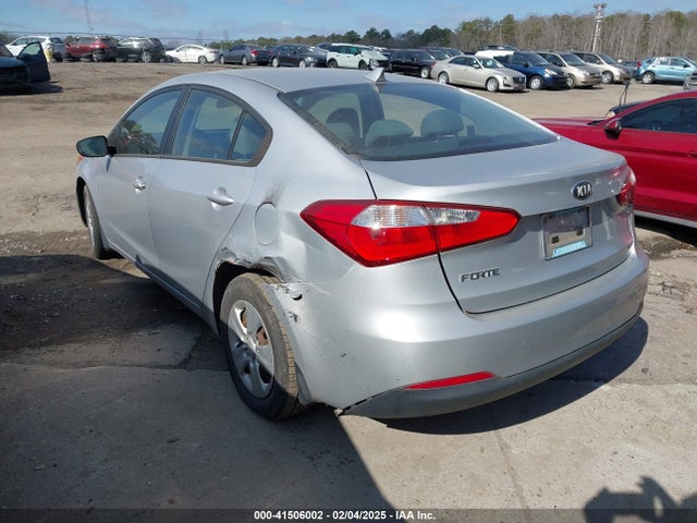 KIA FORTE LX 2016 KNAFK4A69G5518780 Image 3