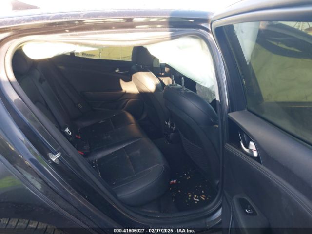 KNAE15LA0K6053900 KIA Stinger