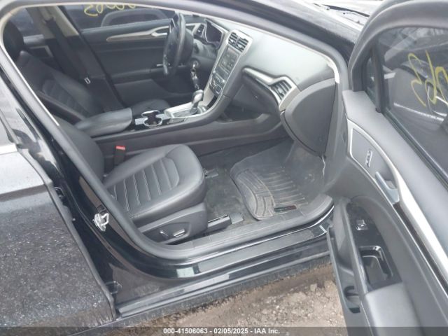3FA6P0HD7GR171745 Ford FUSION SE